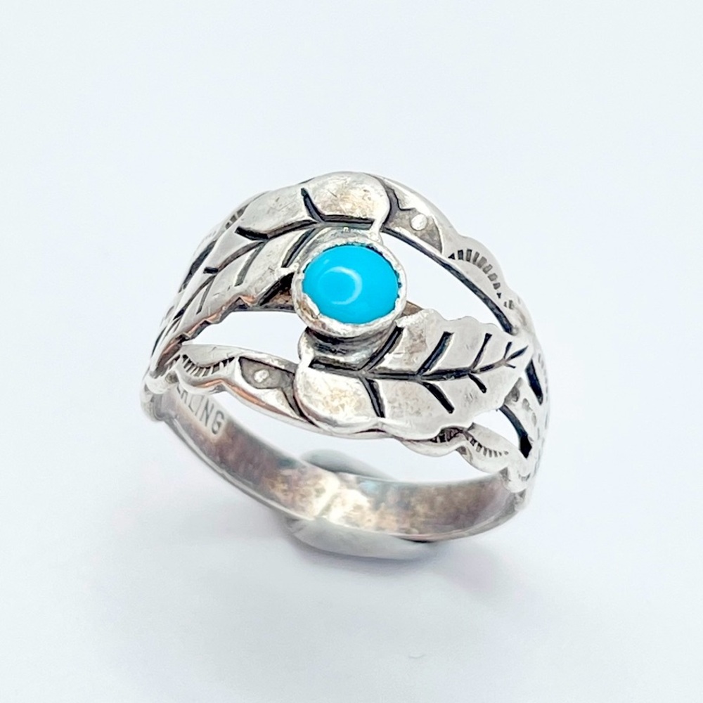 Vintage Turquoise Sterling Silver Ring - Southwestern Stamp & Leaf Design